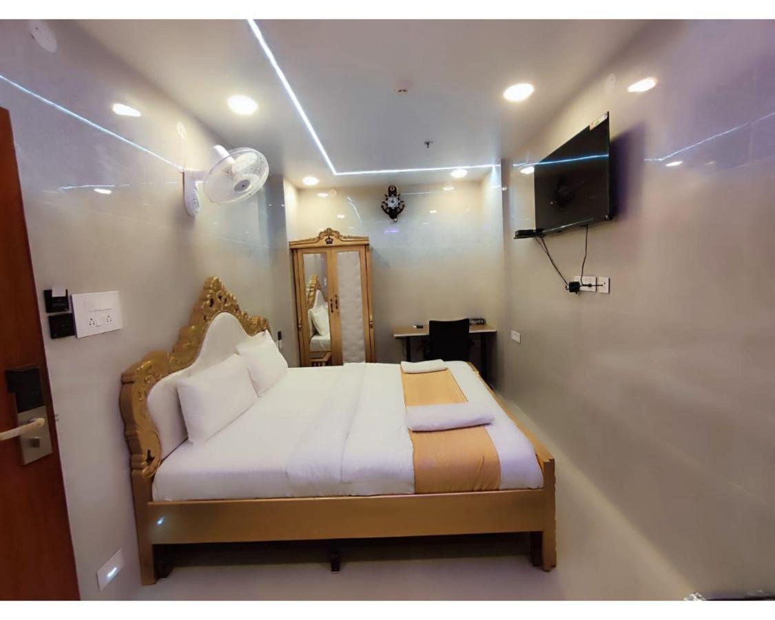 K N Gupta Group Of Hotels Hotel Castle Haïdarabad Extérieur photo